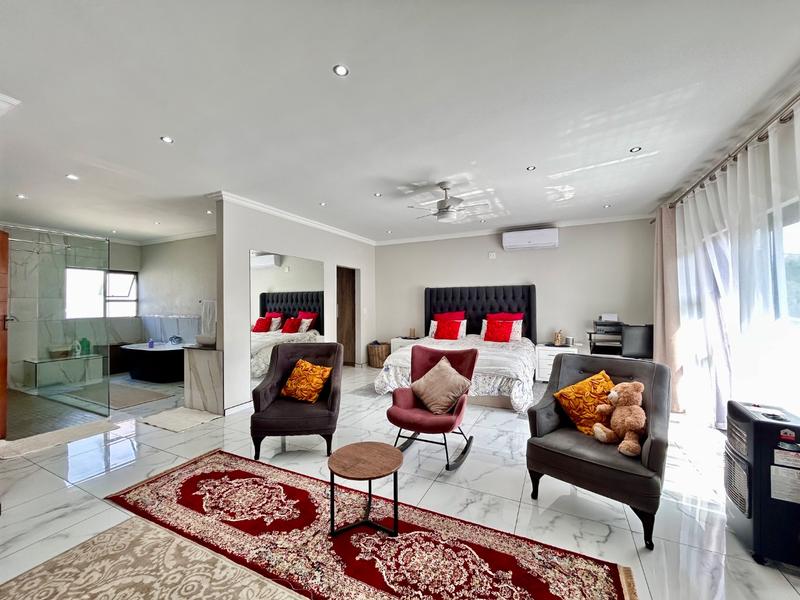 5 Bedroom Property for Sale in Xanadu North West